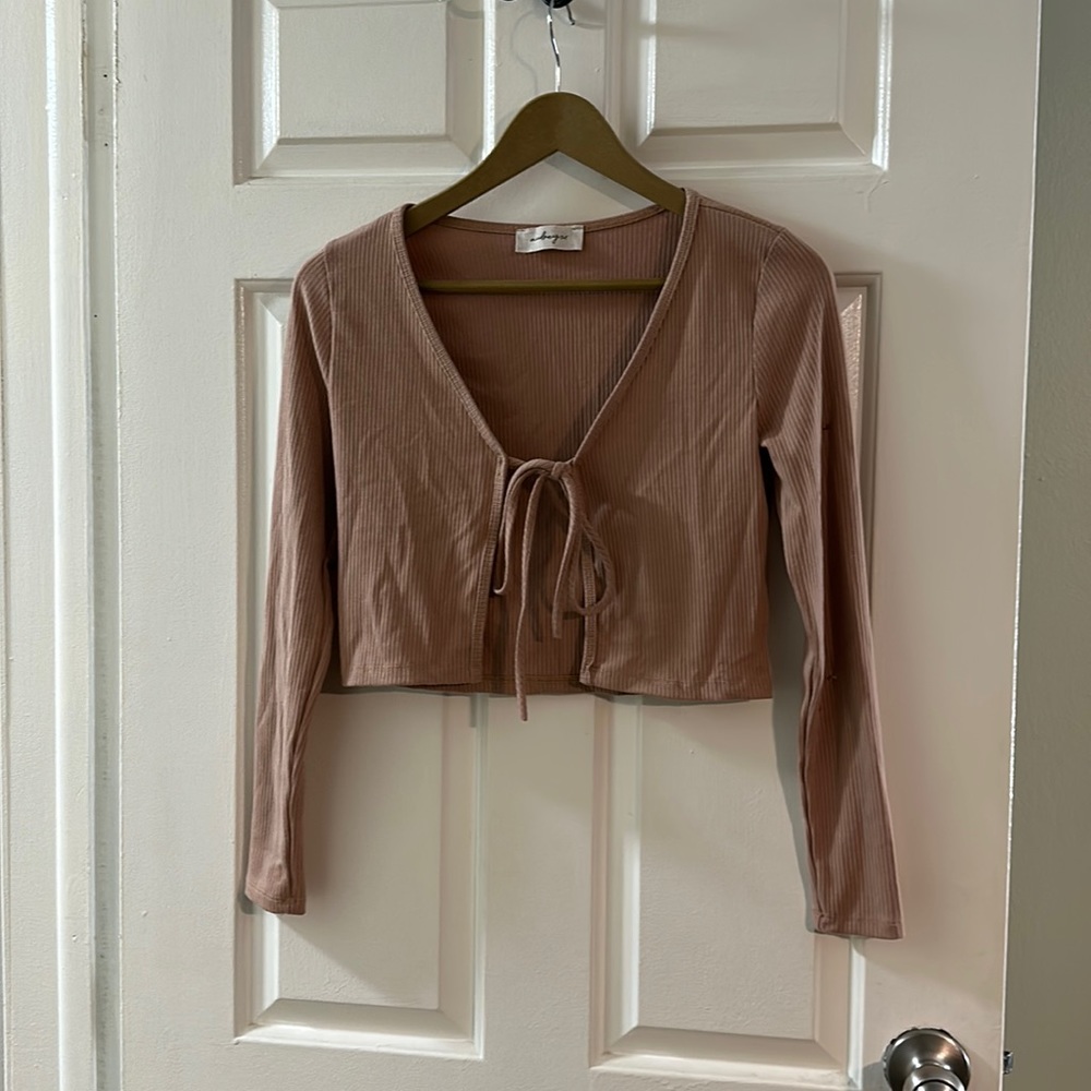 String tie shirt